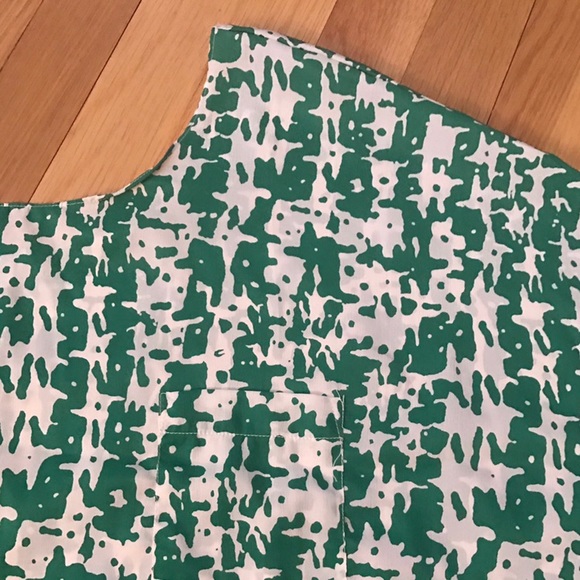 Lightweight Batwing Poncho Style Top - Picture 2 of 4